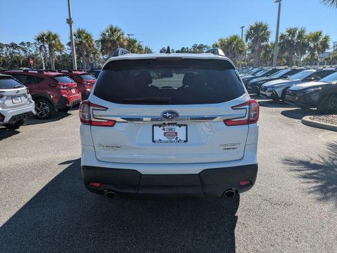 Certified 2023 Subaru Ascent Limited w/ Technology Package image 5