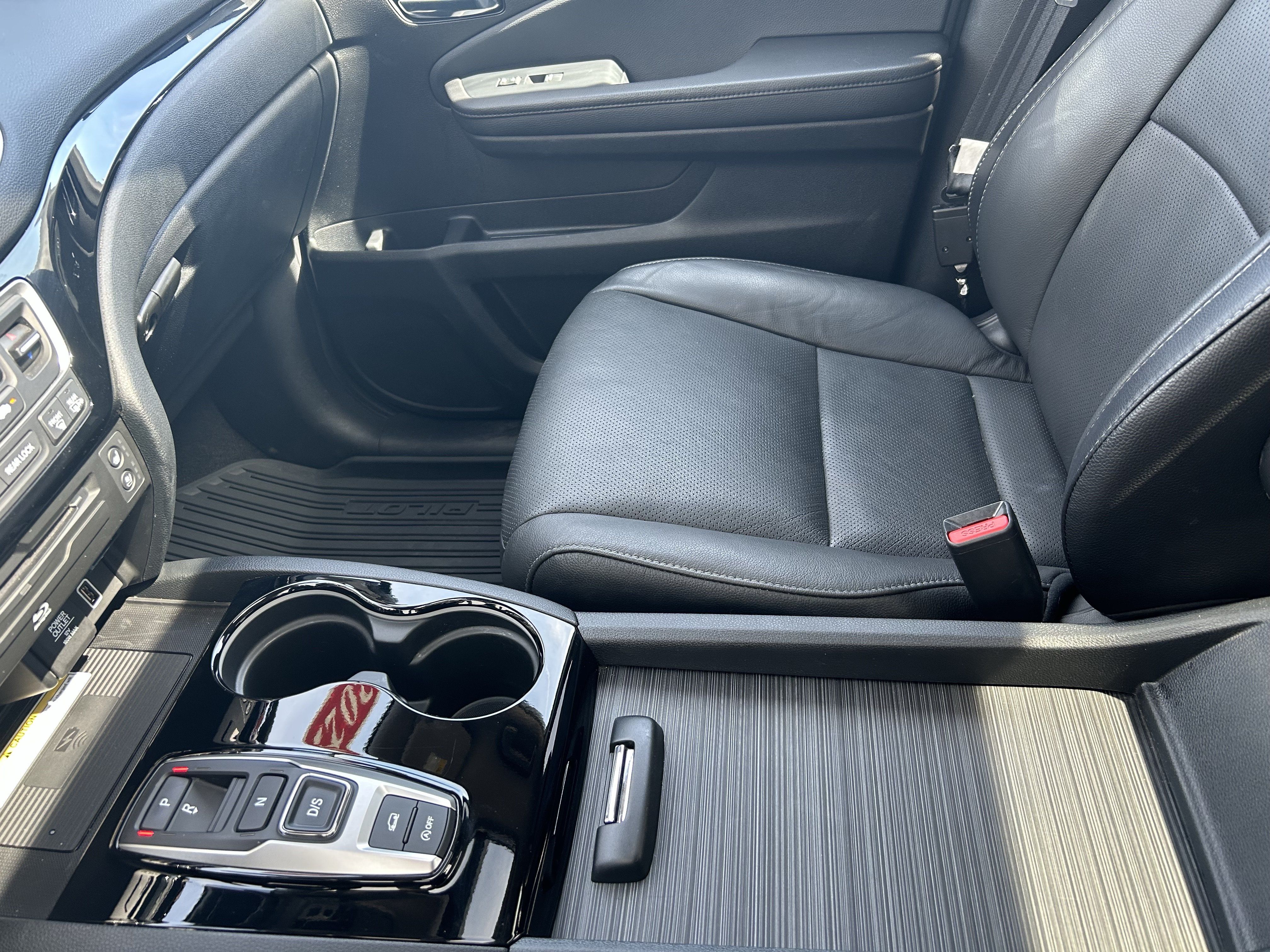 Used 2022 Honda Pilot Elite image 22