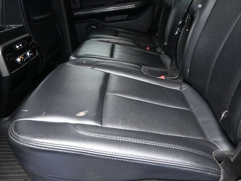 Used 2019 Ford Expedition XLT w/ Equipment Group 202A RWD image 17