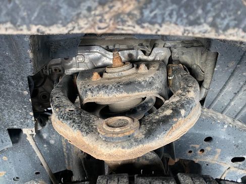 Used 2019 Nissan Titan SV w/ SV Convenience Package image 28