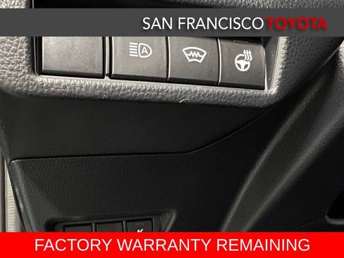 Certified 2026 Toyota Prius Plug-In Hybrid image 31