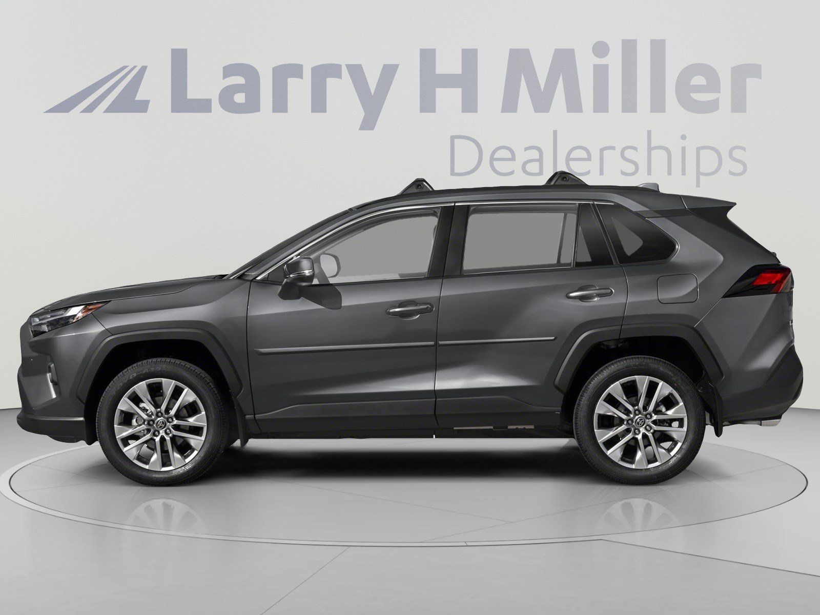 Used 2024 Toyota RAV4 XLE w/ Convenience Package AWD/4WD image 3