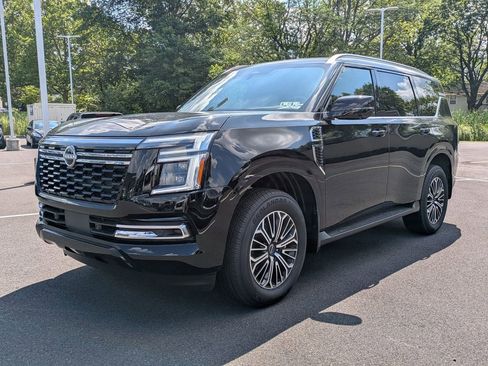 New 2025 Nissan Armada SL w/ Captain's Chari Seat Package image 3