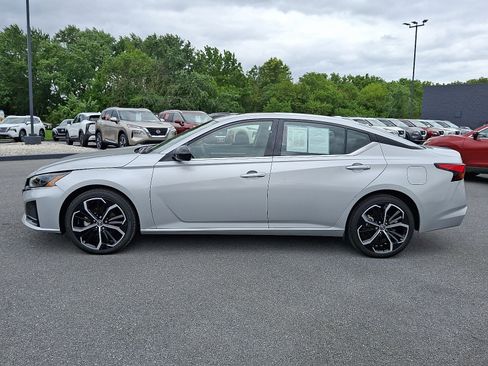 Certified 2024 Nissan Altima 2.5 SR w/ SR Premium Package image 5