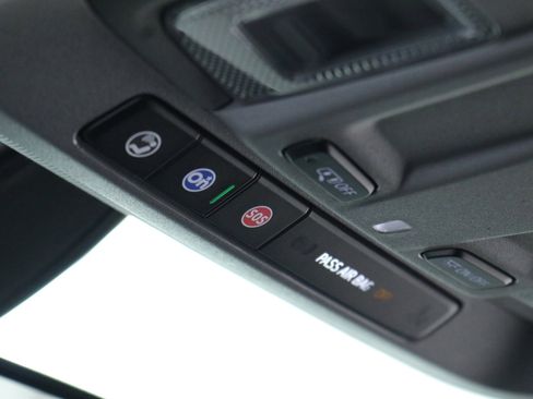 Used 2020 Chevrolet Silverado 1500 Custom Trail Boss w/ Custom Convenience Package image 19