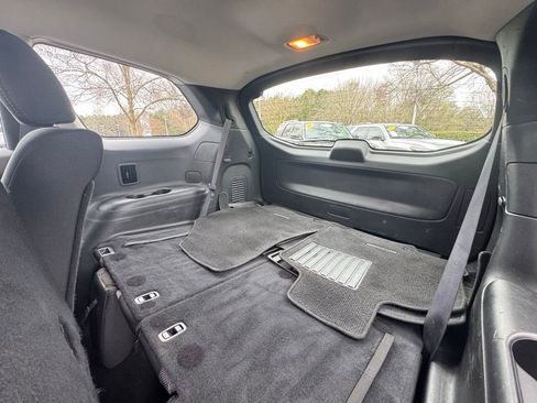 Used 2017 Nissan Pathfinder SV image 16