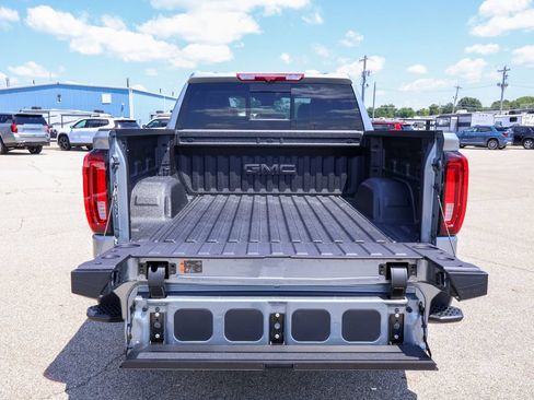 New 2026 GMC Sierra 1500 Denali Ultimate w/ LPO, Black Badging Package AWD/4WD image 5