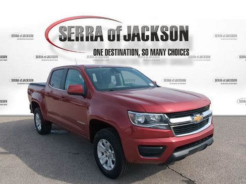 Used 2018 Chevrolet Colorado LT w/ LPO, Premium Interior Package image 2