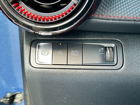 Used 2025 Chevrolet Equinox RS image 11