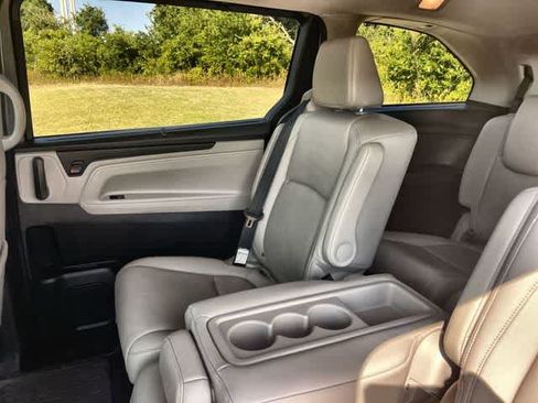 Used 2025 Honda Odyssey EX-L image 14