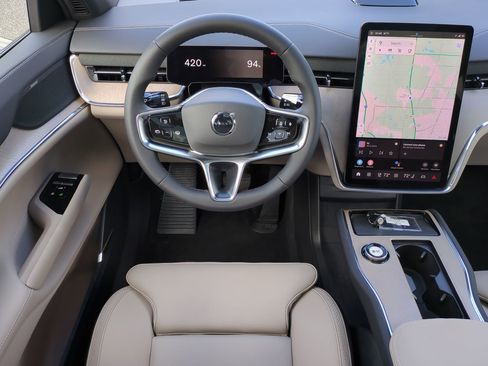 New 2025 Volvo EX90 Ultra image 14