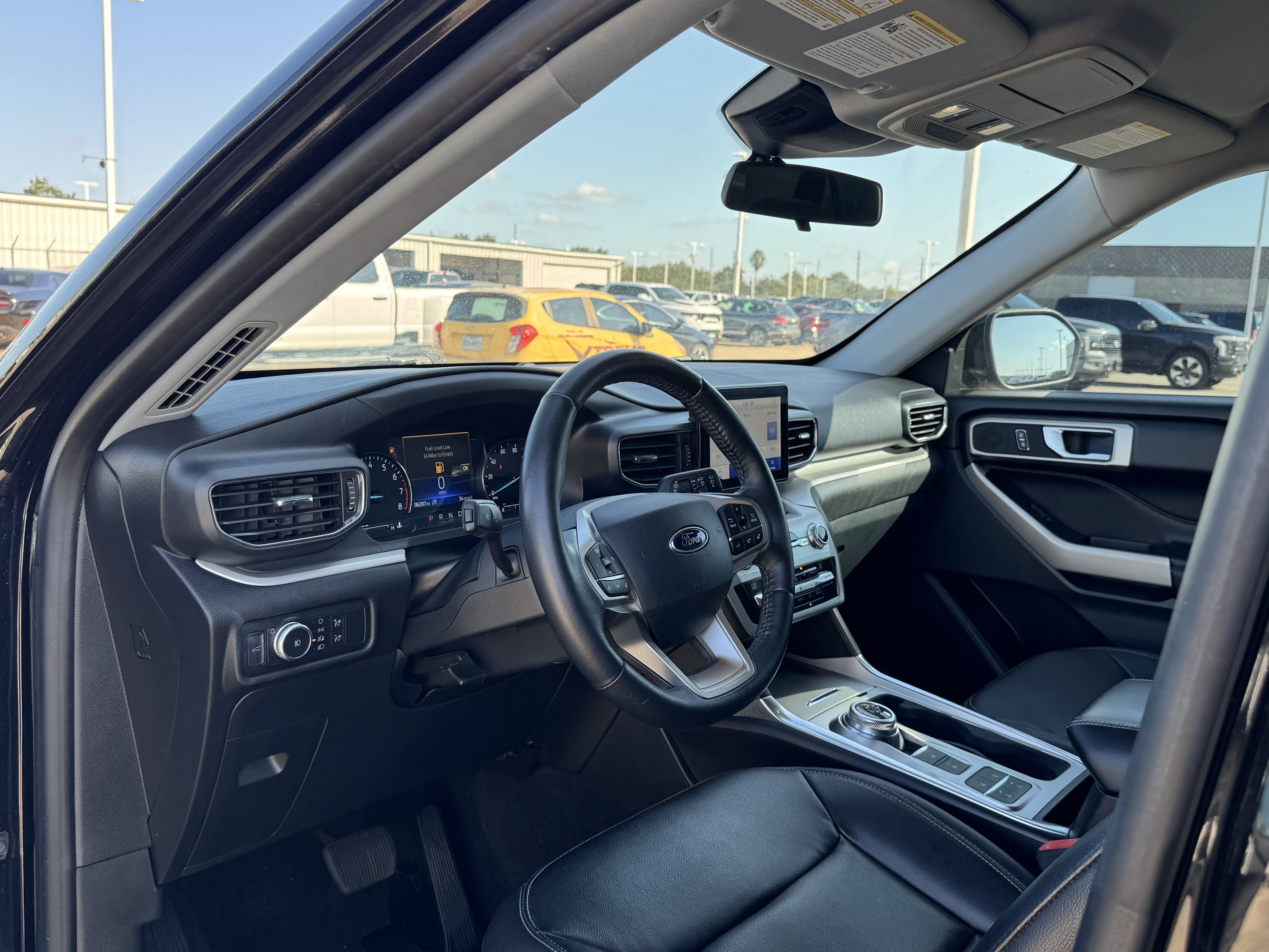 Used 2020 Ford Explorer XLT w/ Equipment Group 202A RWD image 16