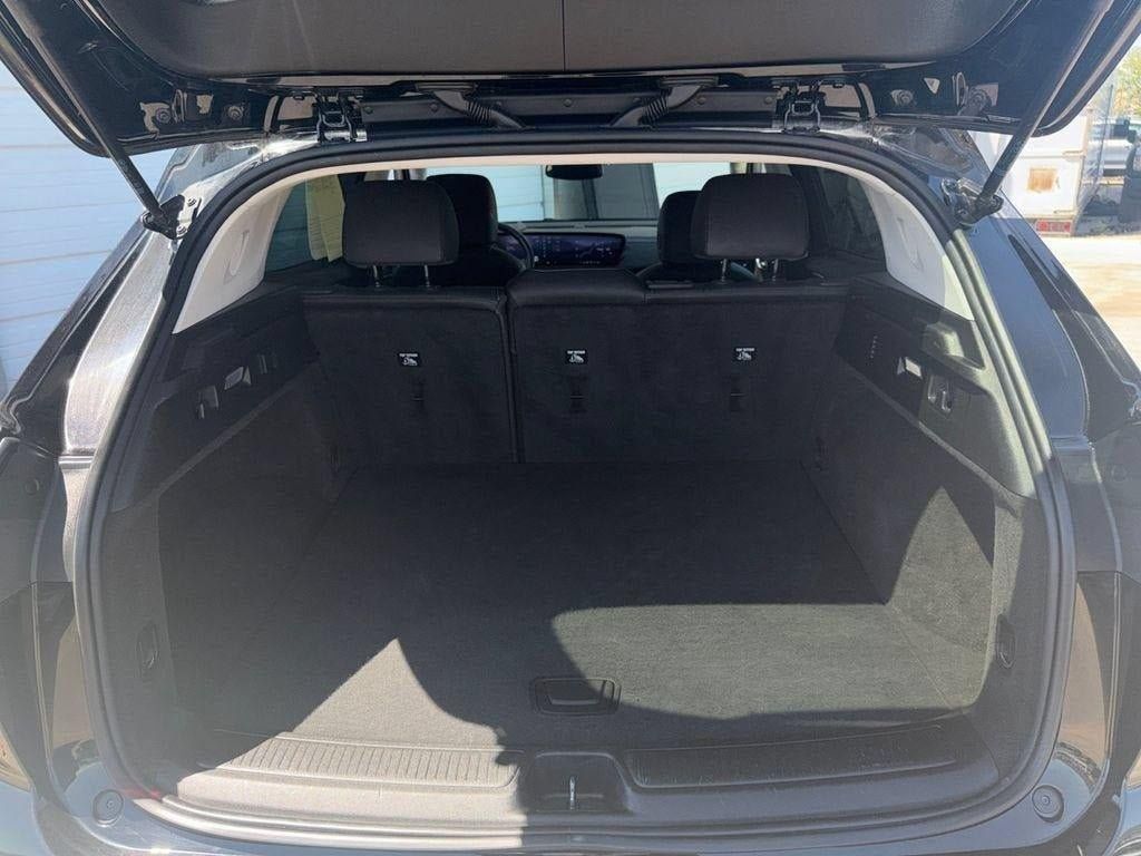Used 2024 Buick Envision Preferred AWD/4WD image 16