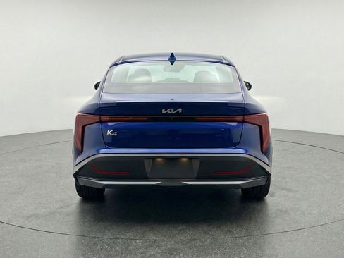 Used 2025 Kia K4 LXS image 7