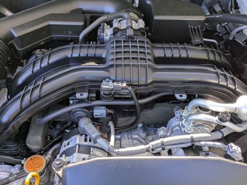 Used 2024 Subaru Crosstrek 2.0i Premium image 29