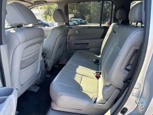 Used 2011 Honda Pilot Touring image 6