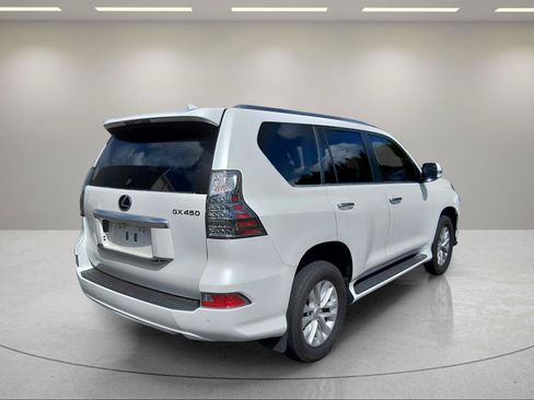 Used 2022 Lexus GX 460 Premium w/ Premium Package AWD/4WD image 5