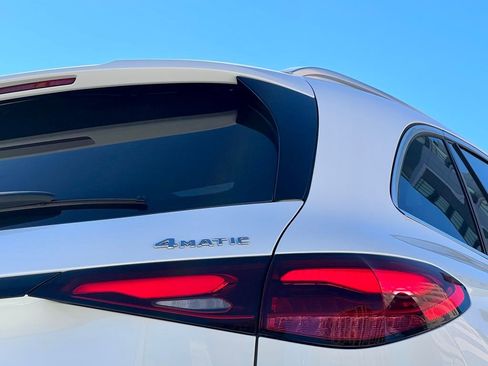 Certified 2026 Mercedes-Benz GLC 300 4MATIC image 9