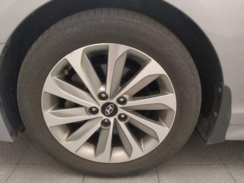 Used 2017 Hyundai Sonata Sport w/ Value Edition Package 02 FWD image 31
