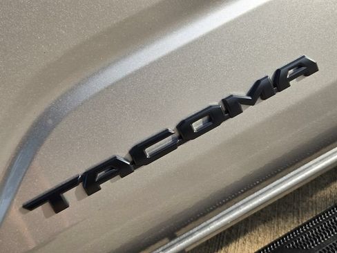 Used 2024 Toyota Tacoma TRD Sport RWD image 9