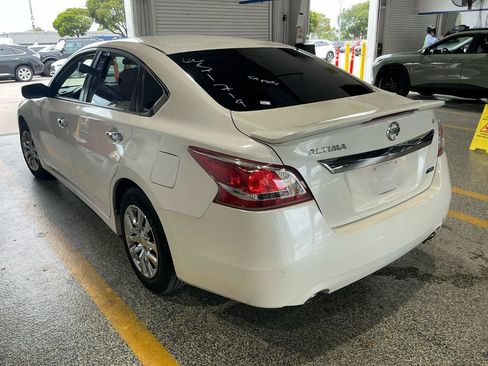 Used 2013 Nissan Altima 2.5 S FWD image 5