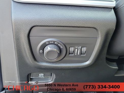 New 2025 Jeep Grand Cherokee Laredo X w/ Luxury Tech Group I AWD/4WD image 22