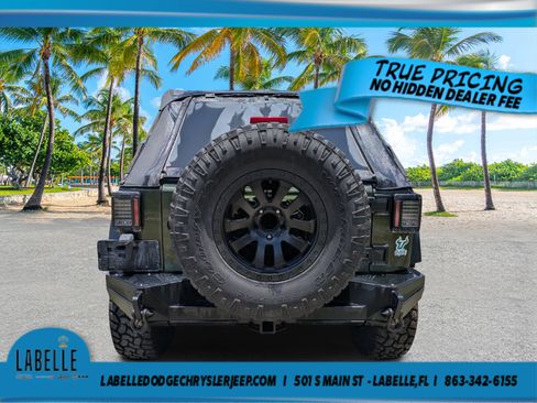 Used 2009 Jeep Wrangler Unlimited Sahara AWD/4WD image 4
