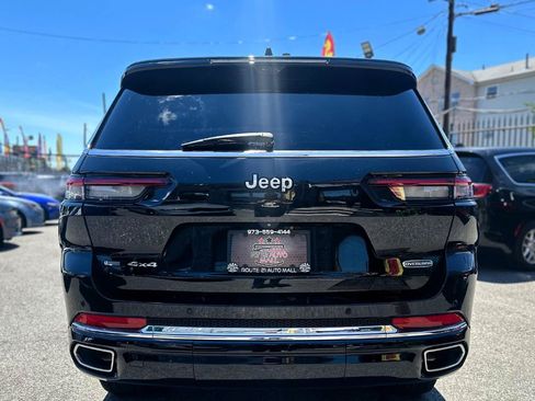 Used 2021 Jeep Grand Cherokee L Overland w/ Luxury Tech Group IV AWD/4WD image 5