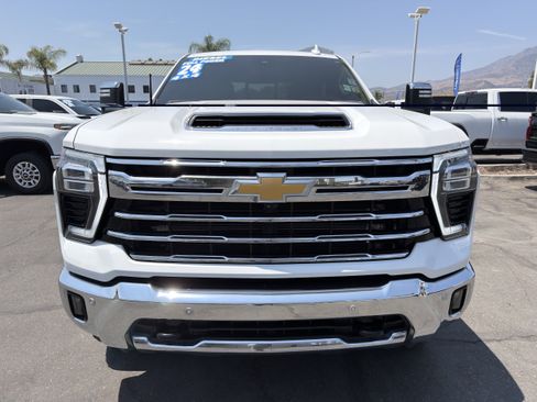 Used 2024 Chevrolet Silverado 2500 LTZ w/ LTZ Convenience Package AWD/4WD image 55
