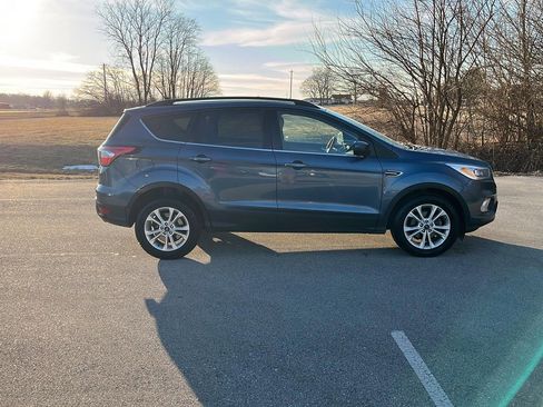 Used 2018 Ford Escape SEL image 7