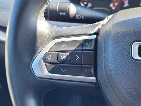Used 2022 Jeep Compass Latitude AWD/4WD image 14