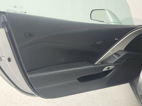 Certified 2019 Chevrolet Corvette Stingray Coupe w/ Carbon Flash Badge Package RWD image 18