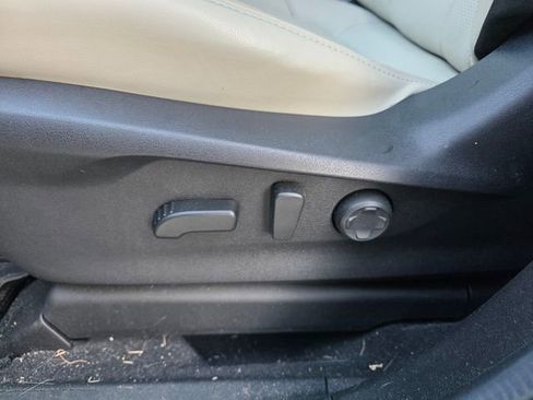 Used 2024 Subaru Ascent Limited w/ Technology Package image 14