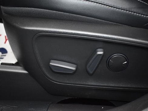 Used 2023 Ford Escape Platinum image 17