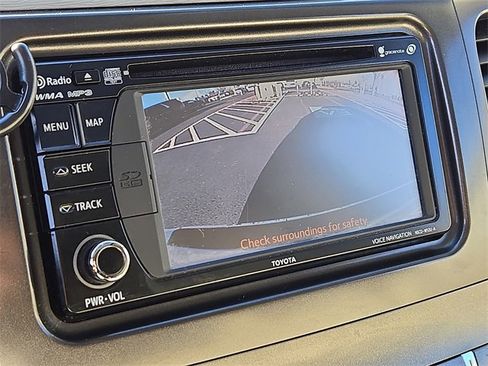 Used 2014 Toyota Sienna Limited image 20