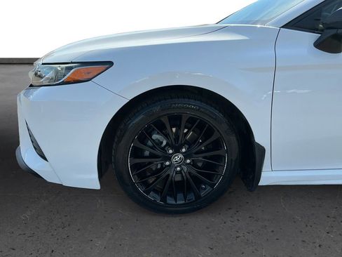 Used 2019 Toyota Camry SE image 13