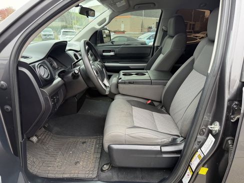 Used 2015 Toyota Tundra SR5 image 10