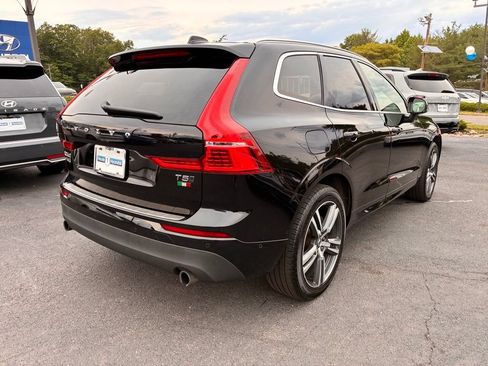 Used 2018 Volvo XC60 T5 Momentum w/ Vision Package AWD/4WD image 7