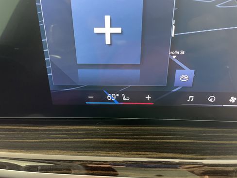 Used 2024 BMW X5 sDrive40i w/ Parking Assistance Package image 21