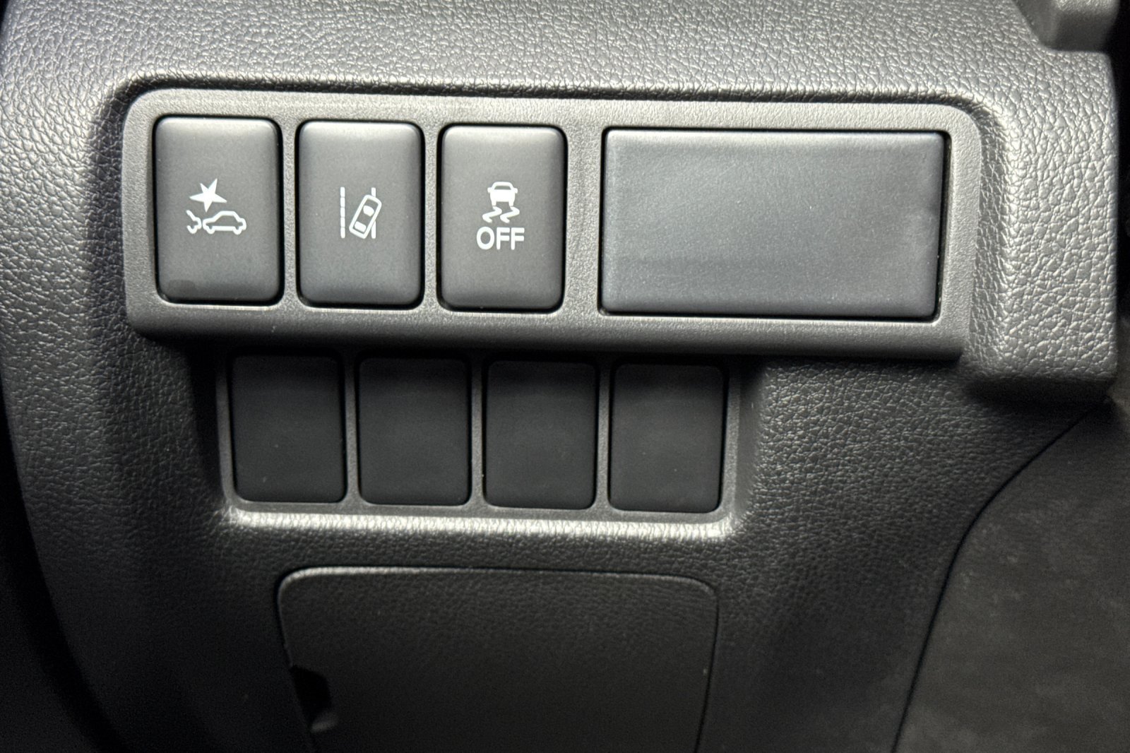 Used 2023 Mitsubishi Eclipse Cross SE AWD/4WD image 29