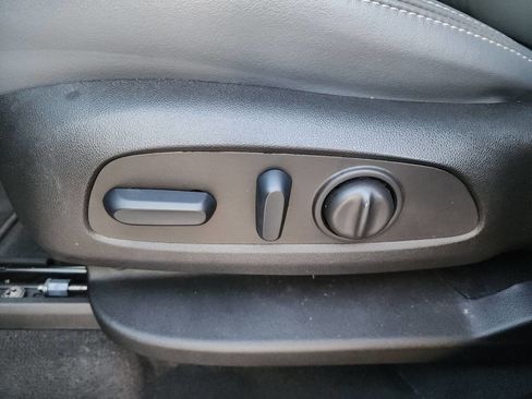 Used 2024 Buick Enclave Essence w/ Experience Buick Package image 17