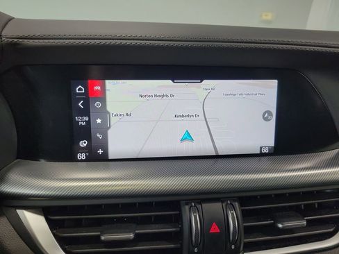 Used 2024 Alfa Romeo Stelvio Ti image 6