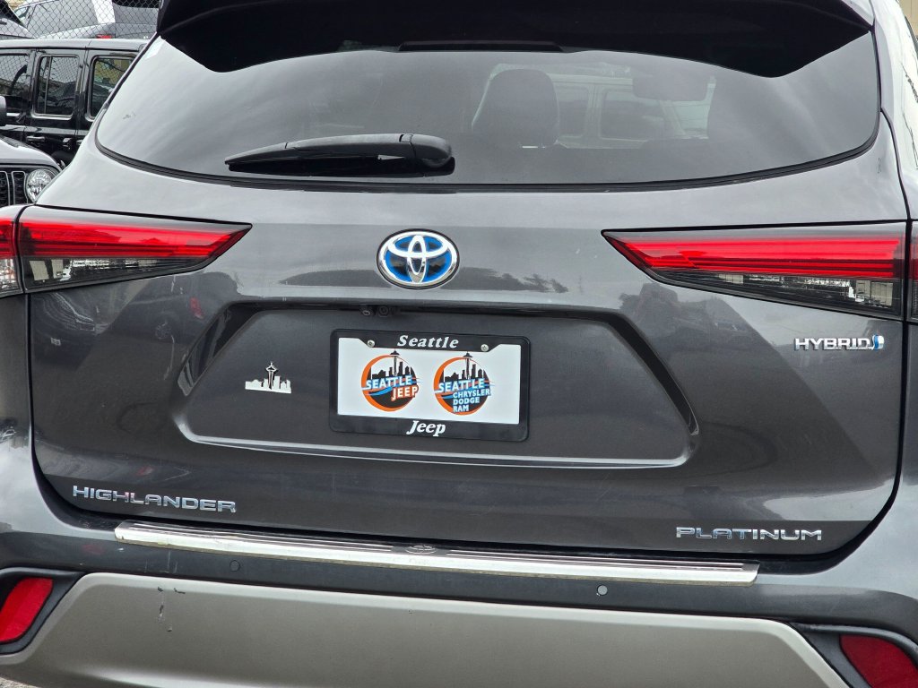 Used 2021 Toyota Highlander Platinum AWD/4WD image 14
