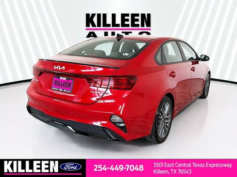 Used 2024 Kia Forte GT-Line w/ GT-Line Premium Package FWD image 9