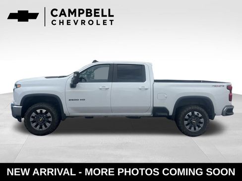 Used 2023 Chevrolet Silverado 2500 LT w/ All Star Edition AWD/4WD image 2