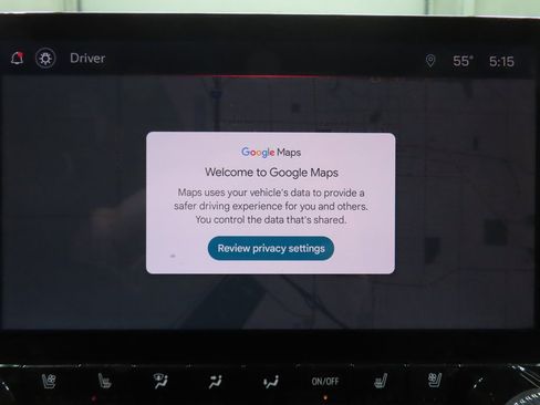 Used 2025 GMC Canyon AT4 w/ Technology Plus Package image 21