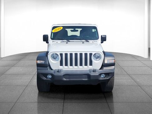 Used 2018 Jeep Wrangler Unlimited Sport AWD/4WD image 2