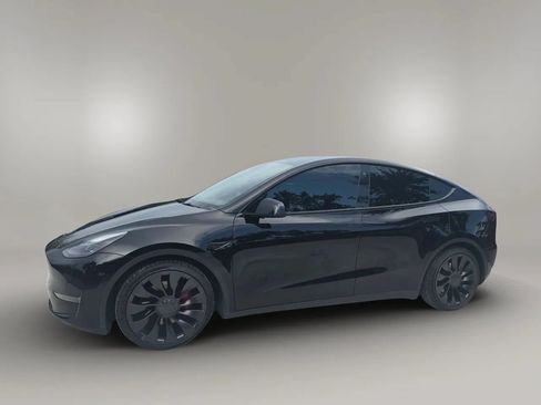 Used 2022 Tesla Model Y Performance AWD/4WD image 2