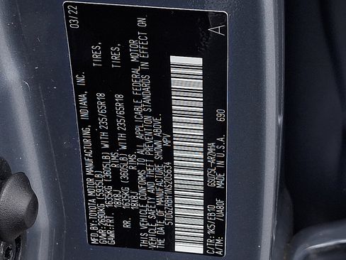 Used 2022 Toyota Highlander XLE image 26