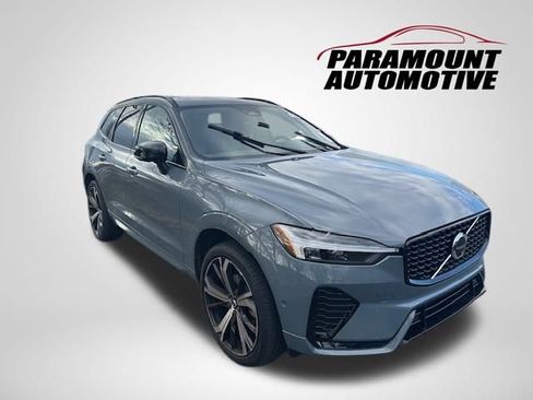 Used 2023 Volvo XC60 B5 Ultimate image 2